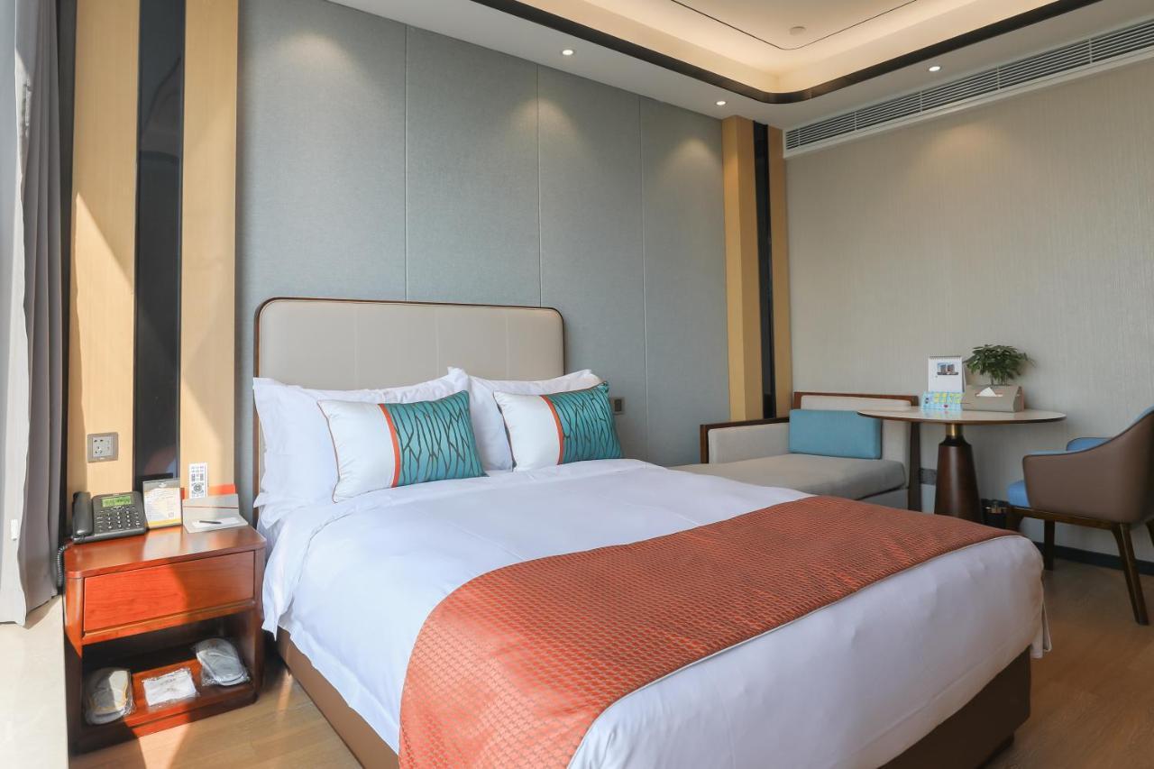 Jinling Funhome Hotel Nanjing Jiulong Lake - Nanjing South Railway Station Eksteriør billede